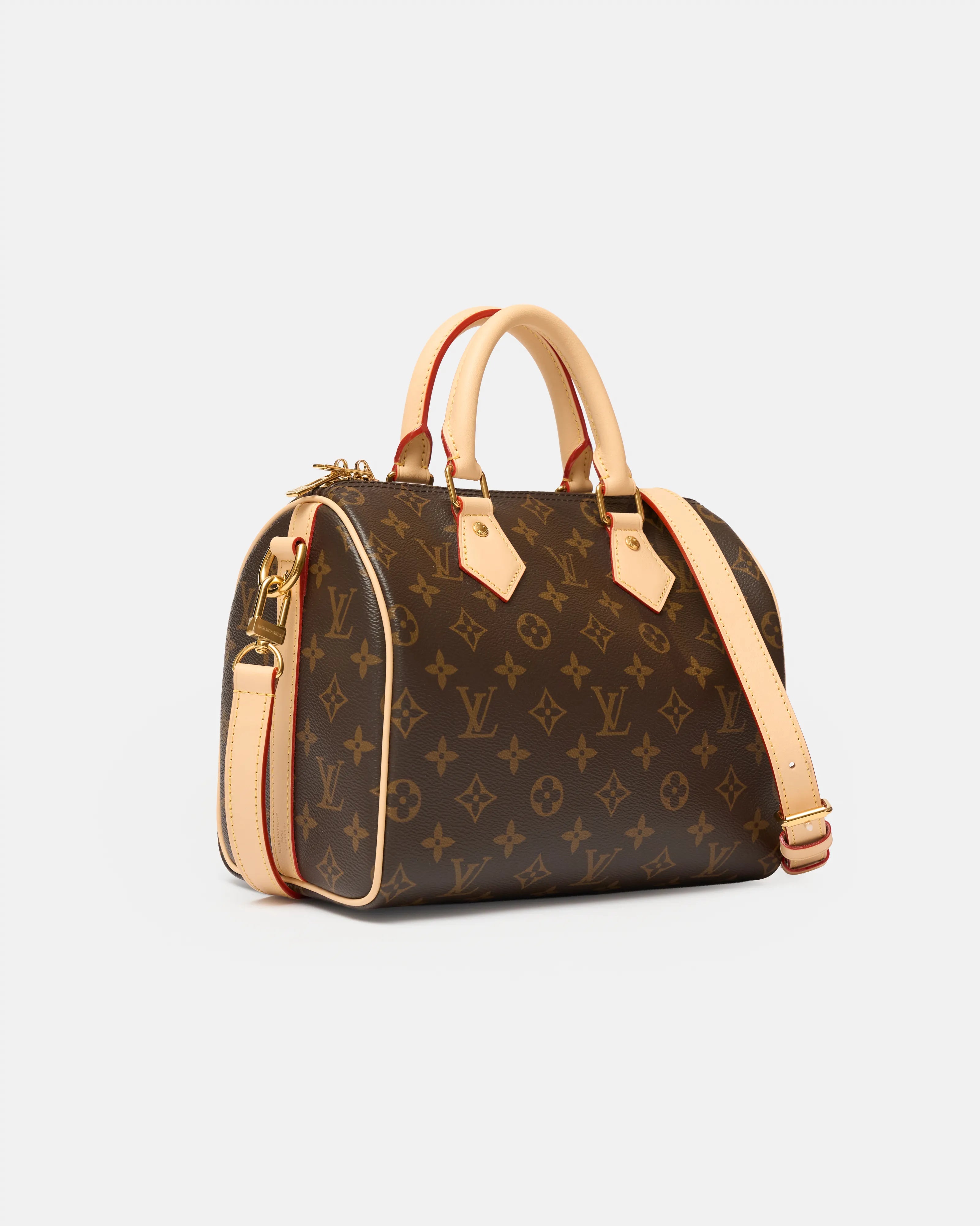 Louis vuitton speedy 25 satchel bag in brown color and monogram coated canvas in GHW 