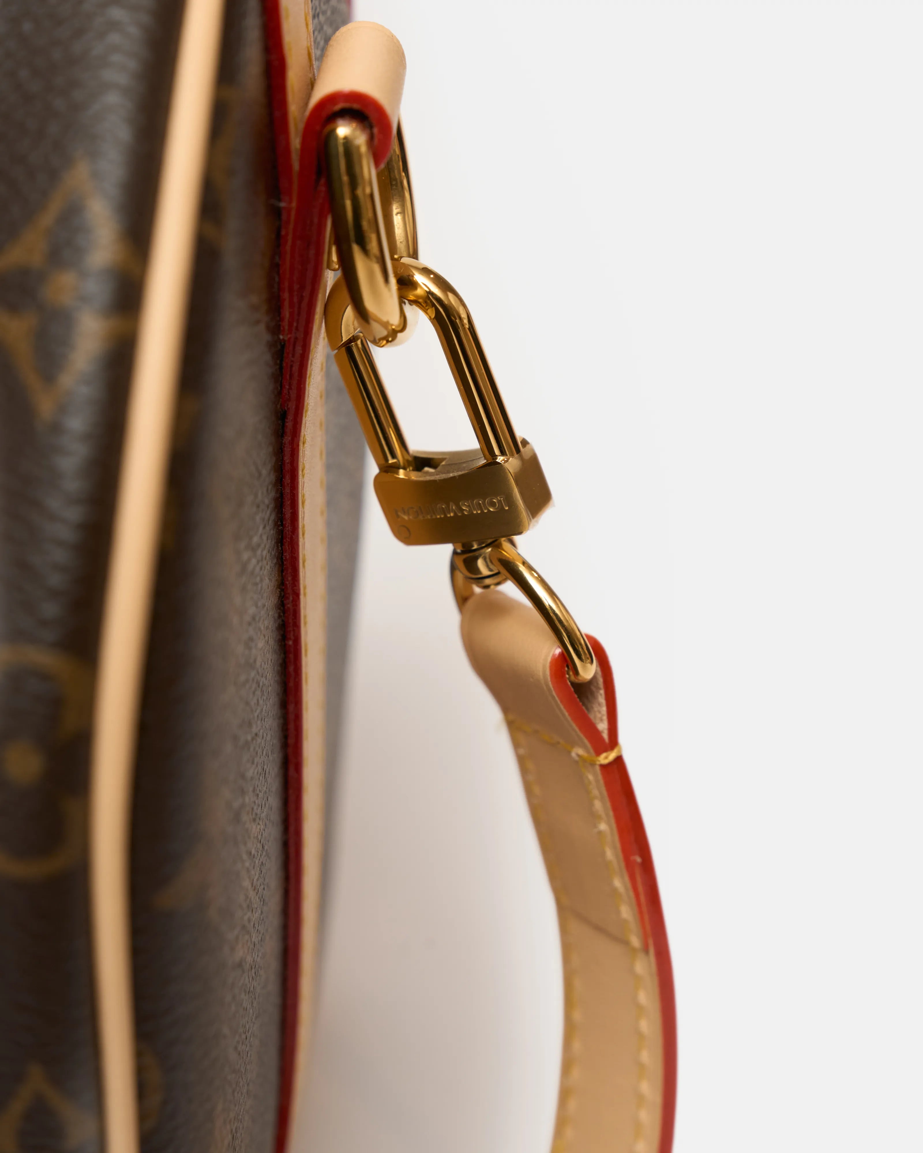 Louis vuitton speedy 25 satchel bag in brown color and monogram coated canvas in GHW 